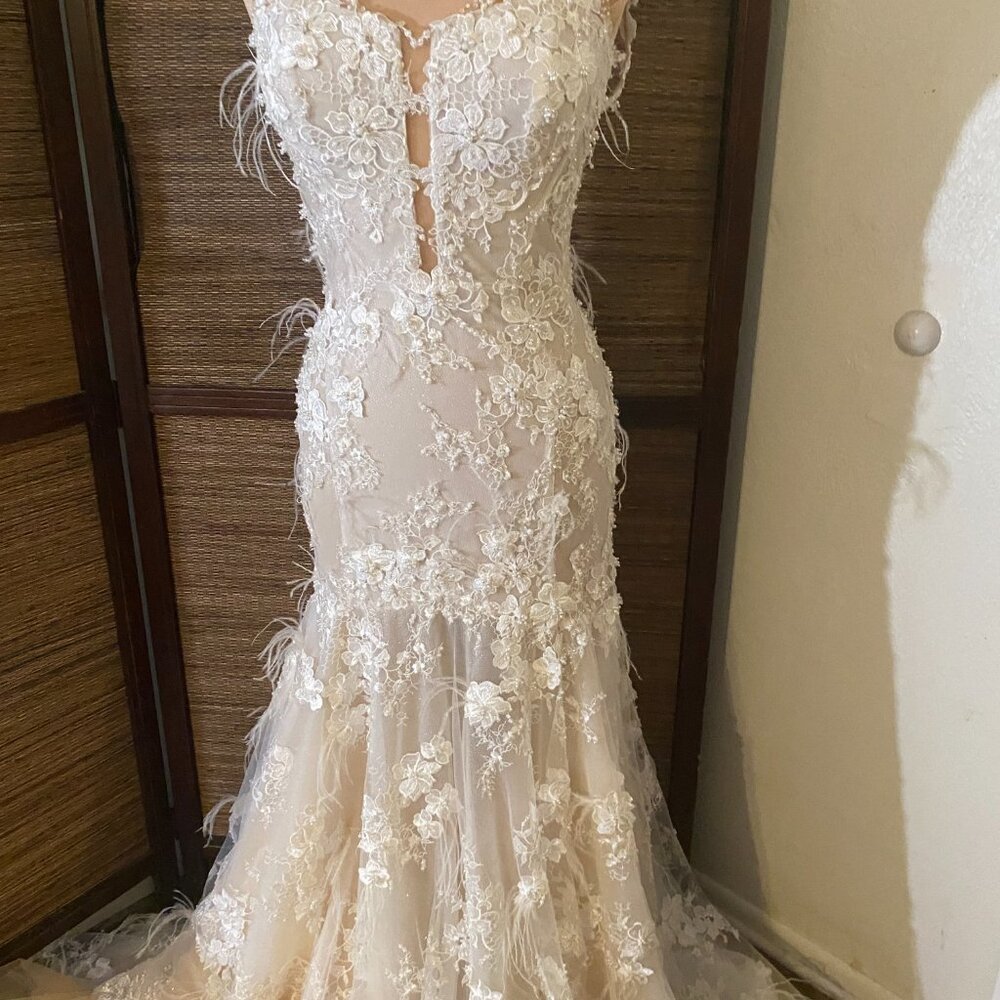ZAVANA COUTURE. SOLD❤️ - Picture 3 of 10